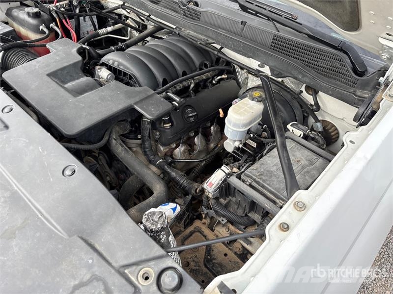 Chevrolet Silverado 1500 4x4 Crew Cab Pickup その他