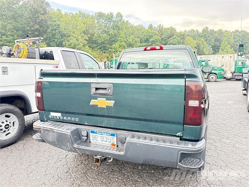 Chevrolet Silverado 1500 4x2 Dual Cab Pickup Otros