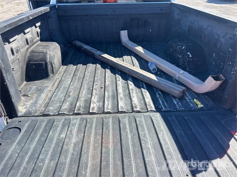 Chevrolet Silverado 1500 4x2 Crew Cab Pickup Inne