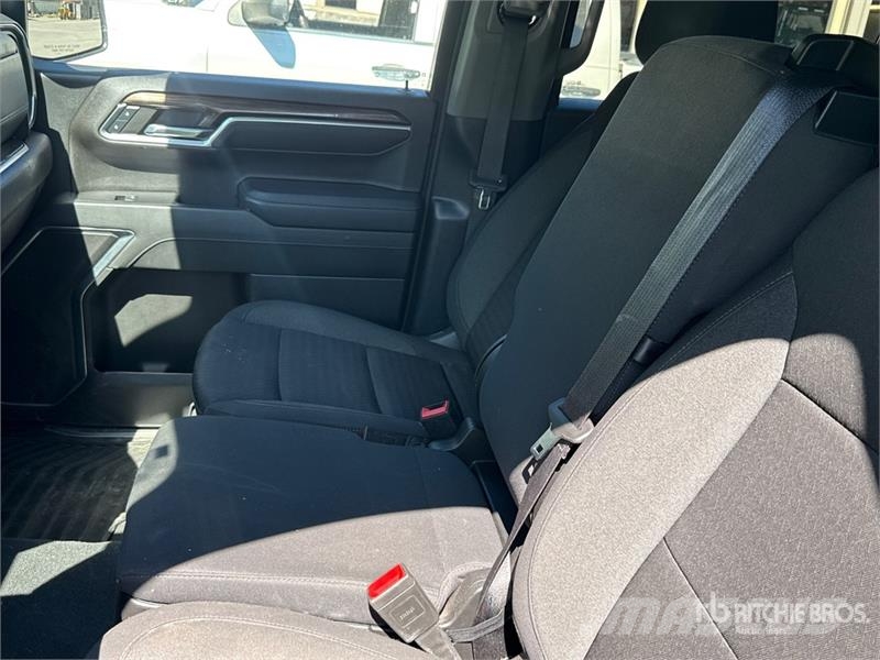 Chevrolet Silverado 1500 LT 4x4 Crew Cab Pickup Andere Transporter