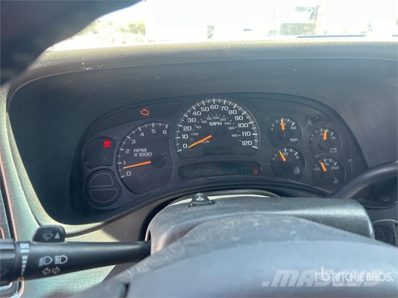 Chevrolet Silverado 1500 4x4 Crew Cab Pickup Ostalo
