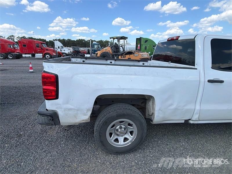 Chevrolet Silverado 1500 4x2 Crew Cab Pickup Muu