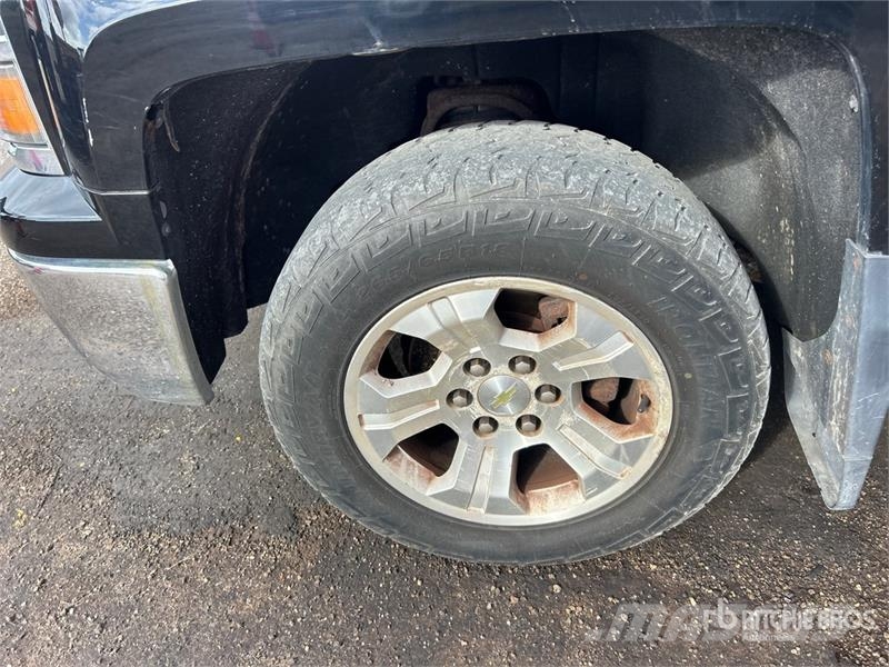 Chevrolet Silverado 1500 4x4 Extended Cab Pickup Drugi