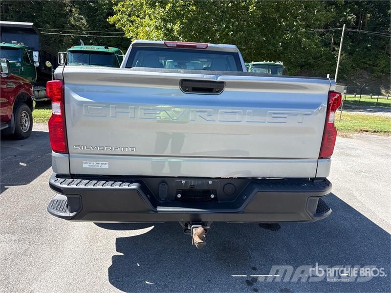 Chevrolet Silverado 1500 Silverado 4x4 Dual Cab Pickup Други
