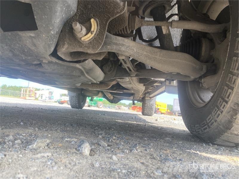 Chevrolet Silverado 1500 4x4 Crew Cab Pickup Прочие фургоны