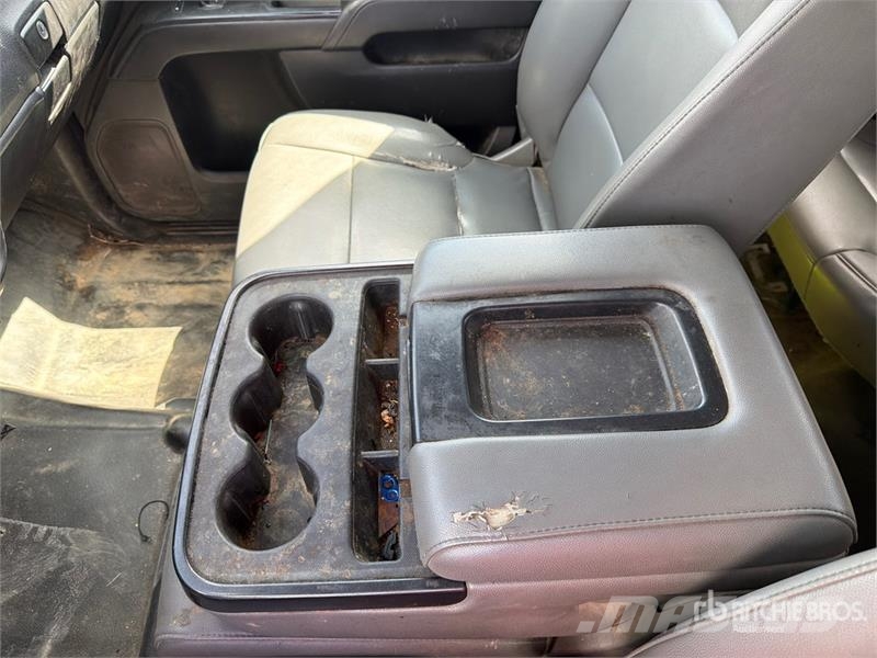 Chevrolet Silverado 1500 4x2 Crew Cab Pickup Muu