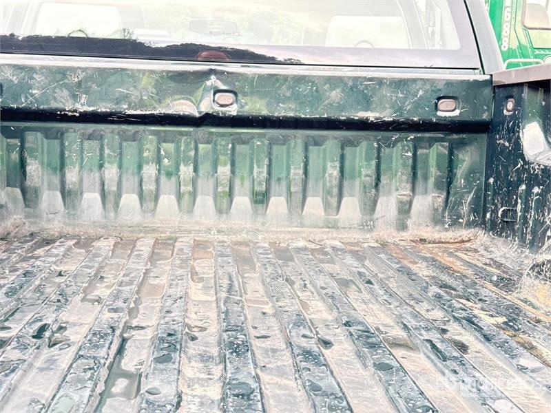 Chevrolet Silverado 1500 4x2 Dual Cab Pickup Otros