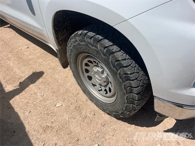 Chevrolet Silverado 1500 4x4 Crew Cab Pickup Other