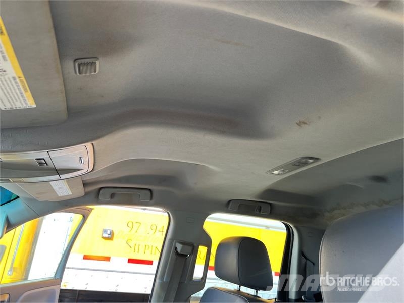 Chevrolet Silverado 1500 4x4 Crew Cab Pickup Drugi