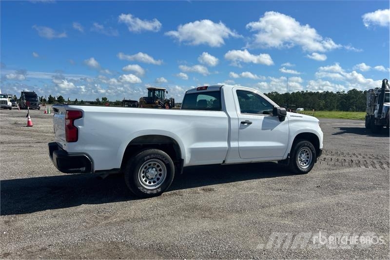 Chevrolet Silverado 1500 4x2 Pickup Muu