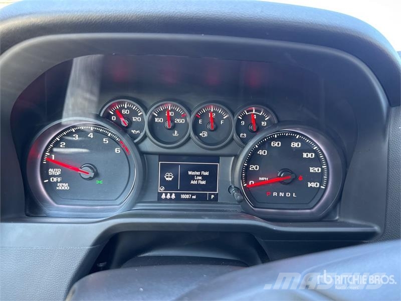 Chevrolet Silverado 1500 Silverado 4x4 Dual Cab Pickup Други