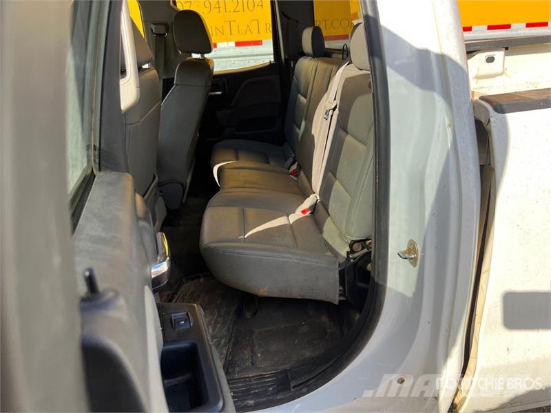 Chevrolet Silverado 1500 4x4 Crew Cab Pickup Drugi