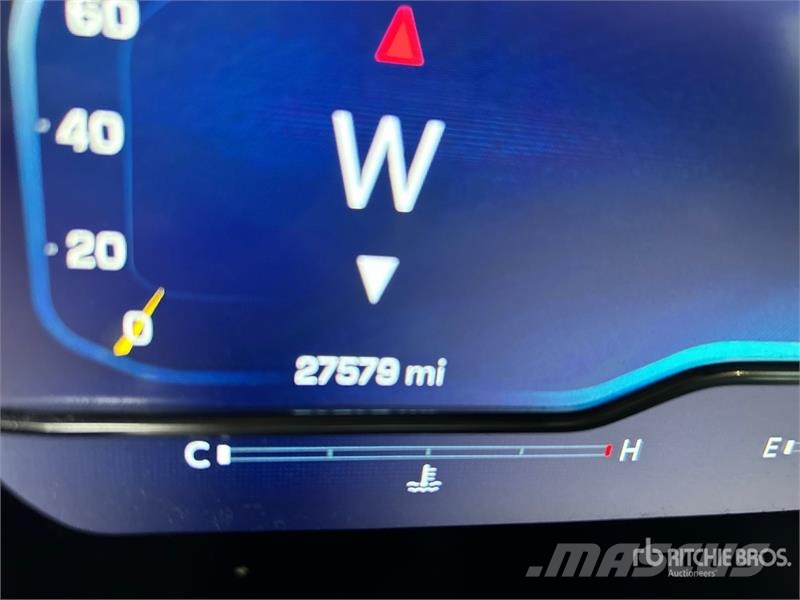 Chevrolet Silverado 1500 LT 4x4 Crew Cab Pickup Otros
