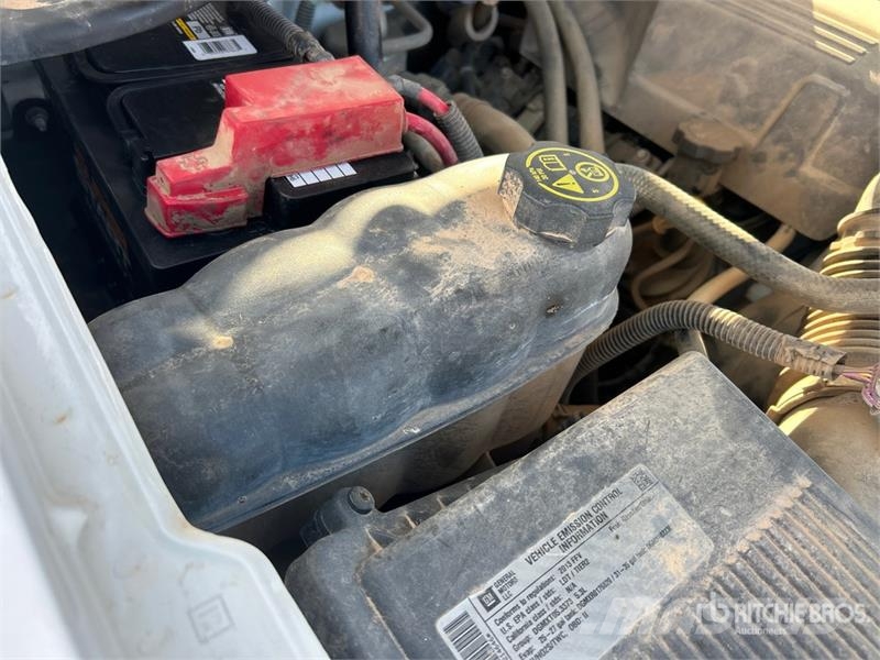 Chevrolet Silverado 1500 4x4 Crew Cab Pickup Diger