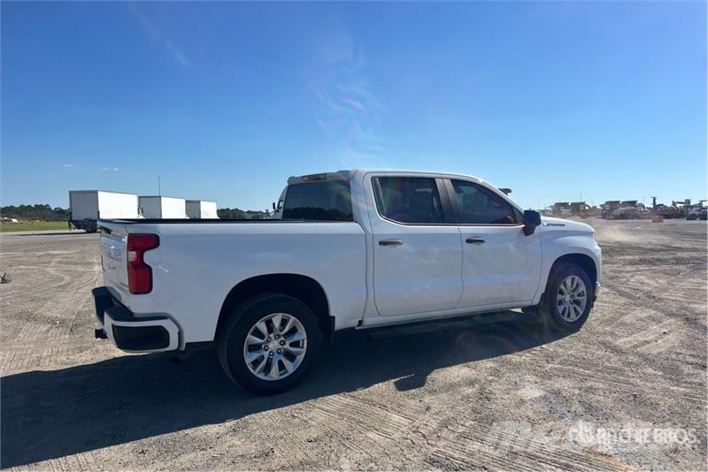 Chevrolet Silverado 1500 4x2 Crew Cab Pickup Inne