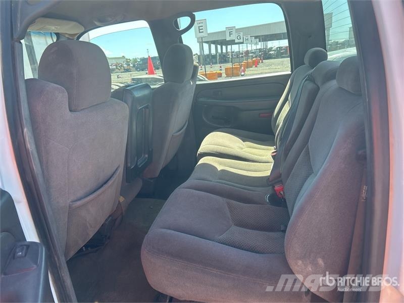 Chevrolet Silverado 1500 4x4 Crew Cab Pickup Ostalo