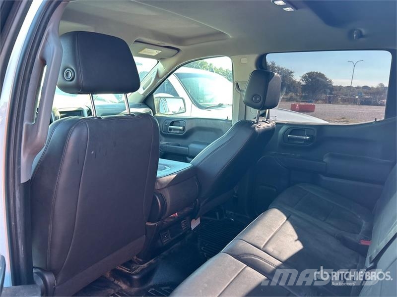 Chevrolet Silverado 1500 Z71 4x4 Crew Cab Pickup Ostalo