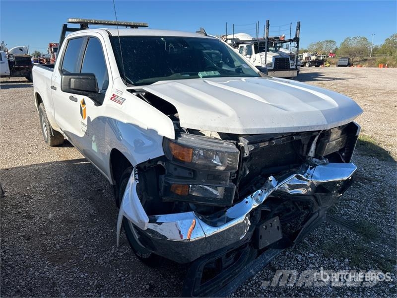 Chevrolet Silverado 1500 Z71 4x4 Crew Cab Pickup Ostalo