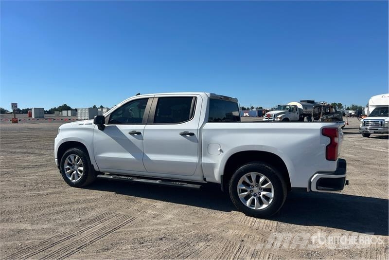 Chevrolet Silverado 1500 4x2 Crew Cab Pickup Inne