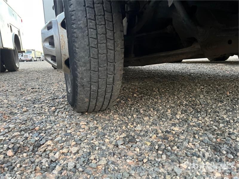 Chevrolet Silverado 1500 4x4 Crew Cab Utility Truck 皮卡.傳統半斗卡車/側卸板