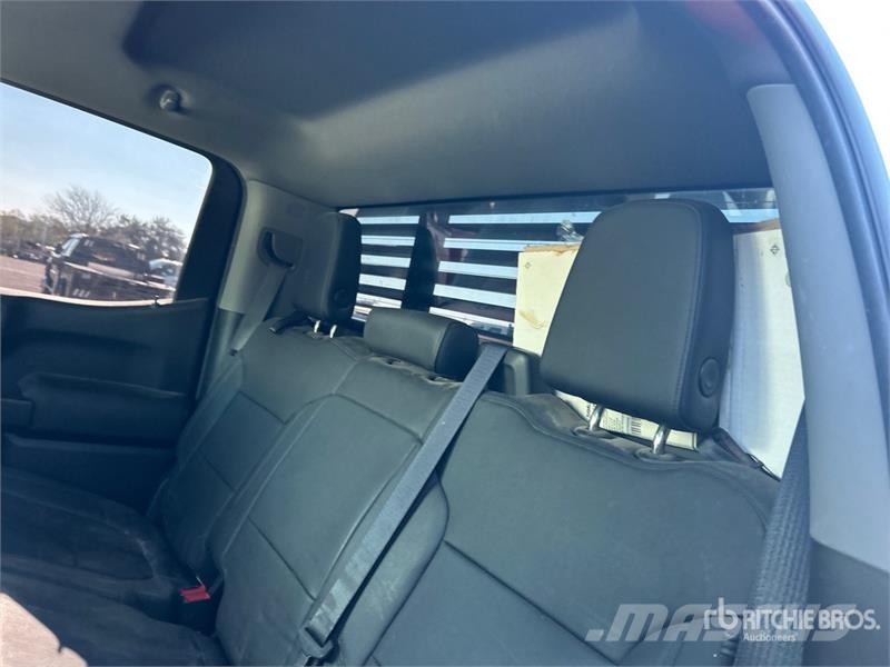 Chevrolet Silverado 1500 Z71 4x4 Crew Cab Pickup Ostalo