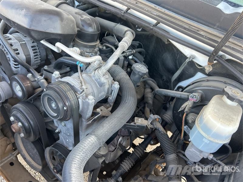 Chevrolet Silverado 1500 4x2 Extended Cab Pickup 其他
