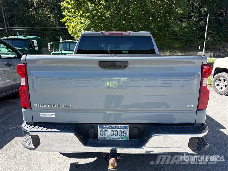 Chevrolet Silverado 1500 LT 4x4 Crew Cab Pickup Andere Transporter