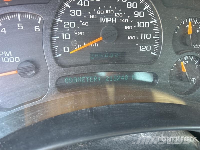 Chevrolet Silverado 1500 4x4 Crew Cab Pickup Ostalo