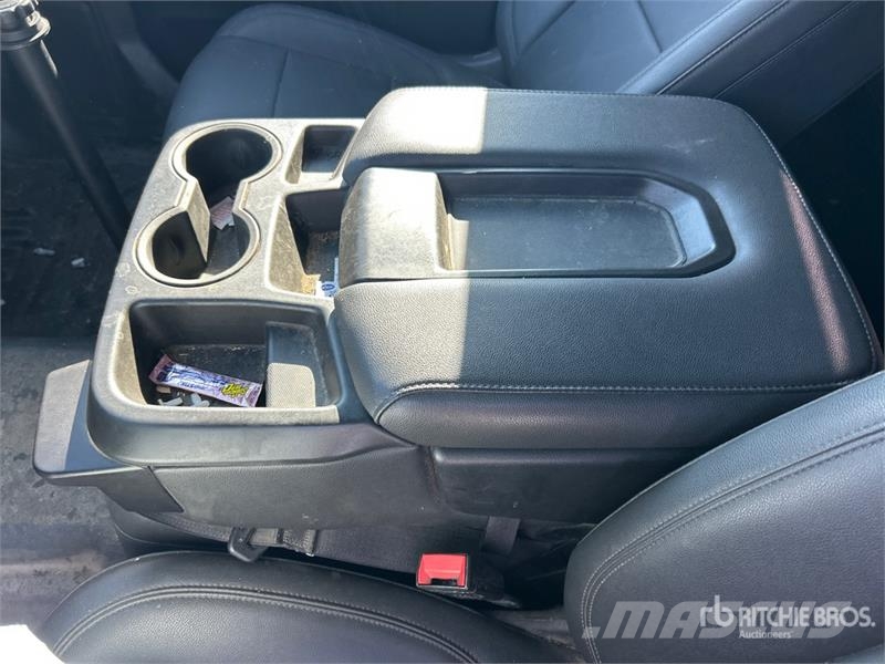 Chevrolet Silverado 1500 Z71 4x4 Crew Cab Pickup Ostalo