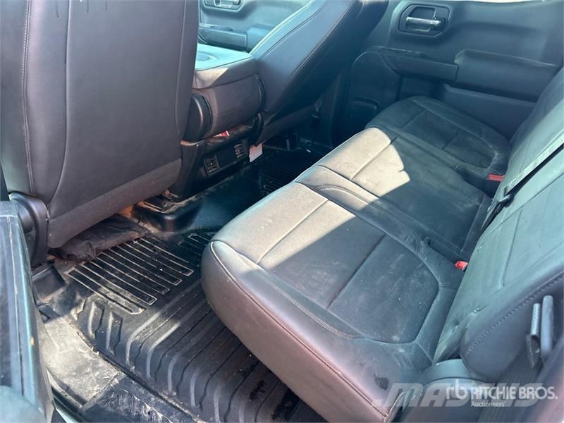 Chevrolet Silverado 1500 Z71 4x4 Crew Cab Pickup Ostalo