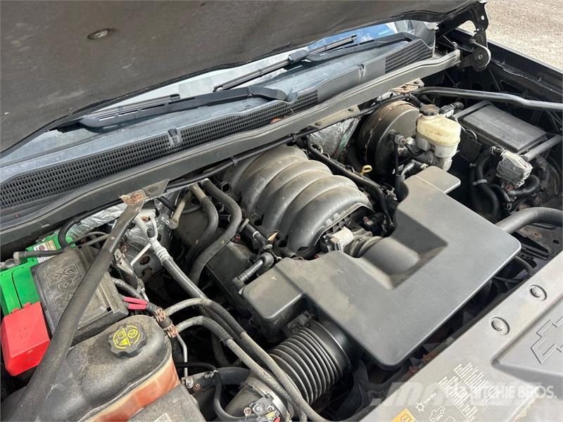 Chevrolet Silverado 1500 4x4 Extended Cab Pickup Drugi