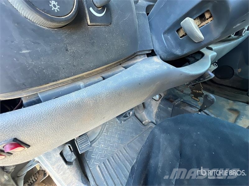 Chevrolet Silverado 1500 4x4 Extended Cab Pickup 기타