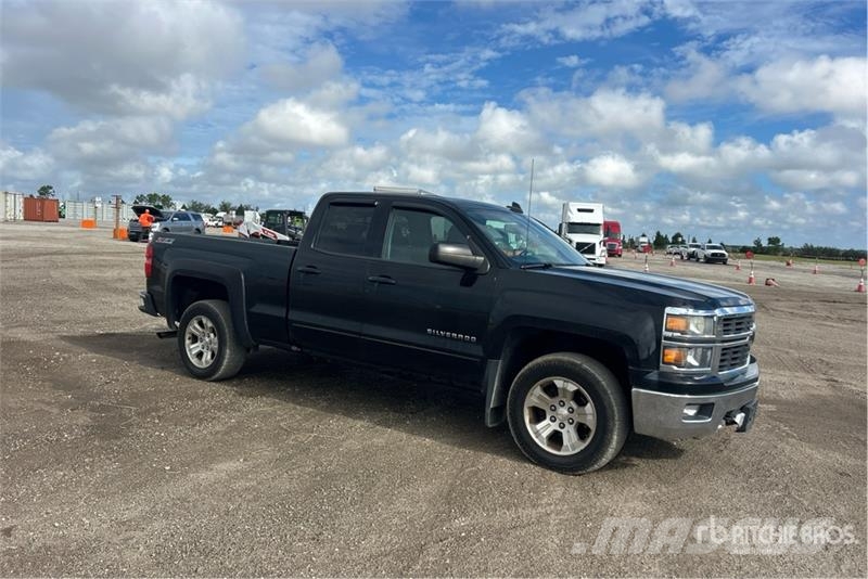 Chevrolet Silverado 1500 4x4 Extended Cab Pickup Drugi