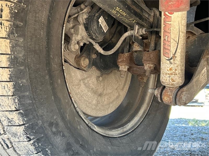 Chevrolet Silverado 1500 Z71 4x4 Crew Cab Pickup Ostalo