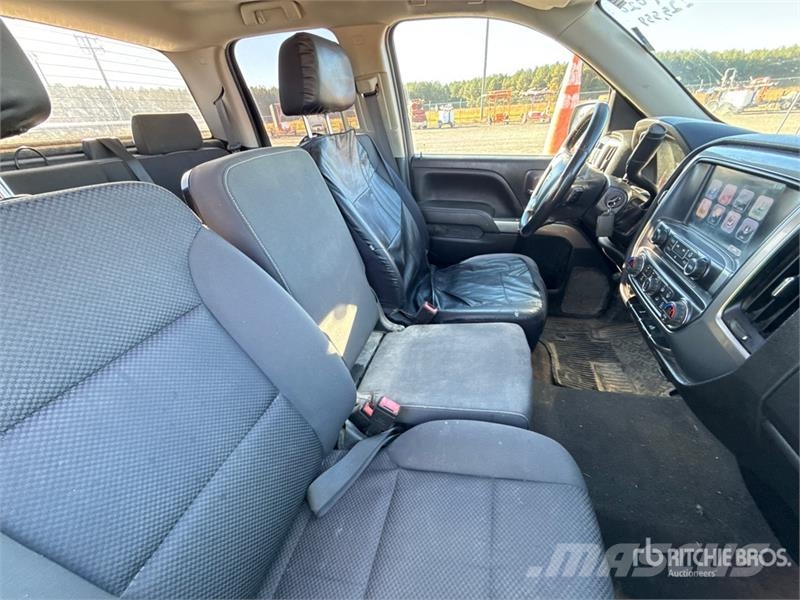 Chevrolet Silverado 1500 LD 4x4 Dual Cab Pickup Ostalo