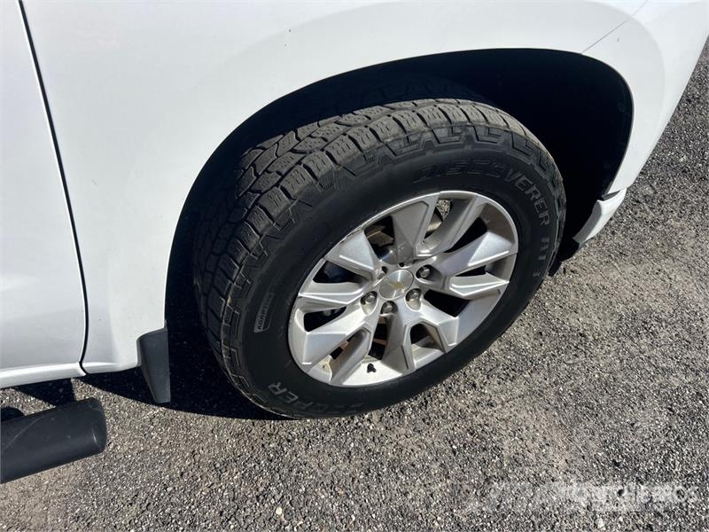 Chevrolet Silverado 1500 4x2 Crew Cab Pickup Inne