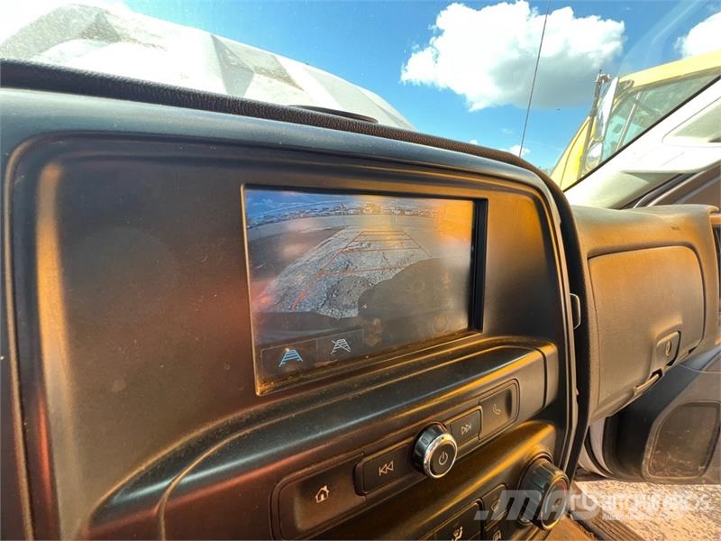 Chevrolet Silverado 1500 4x4 Crew Cab Pickup Drugi