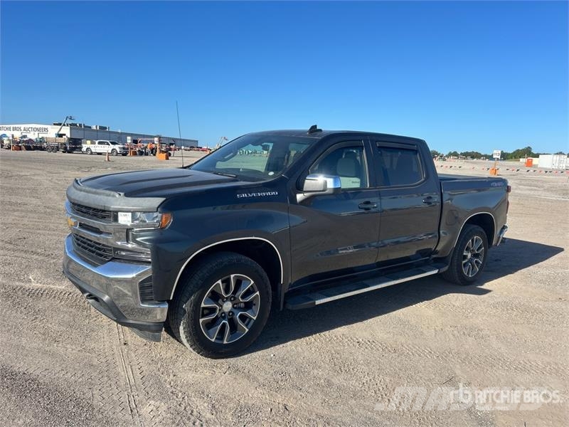 Chevrolet Silverado 1500 4x4 Crew Cab Pickup Övriga bilar