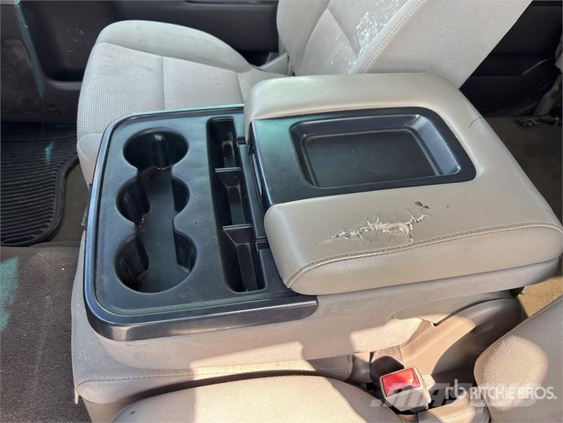 Chevrolet Silverado 1500 4x4 Crew Cab Pickup Andre varebiler