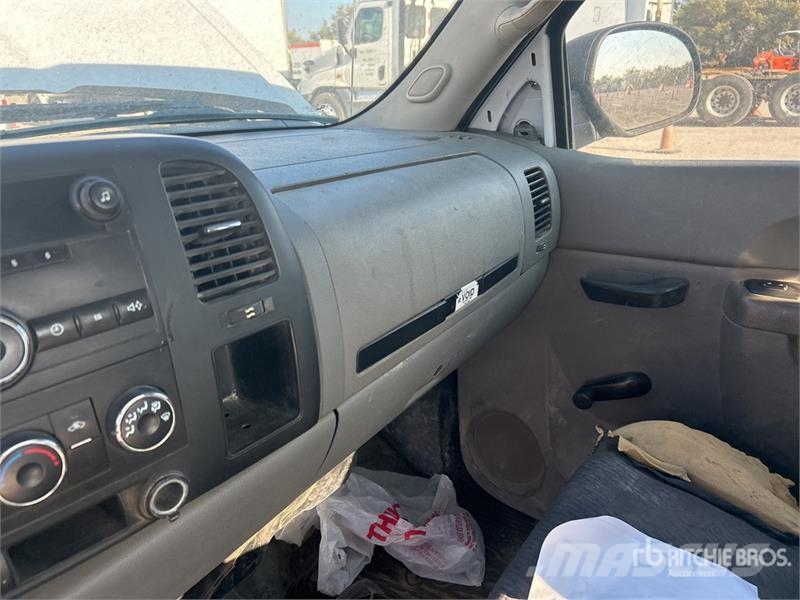 Chevrolet Silverado 1500 4x2 Extended Cab Pickup 其他