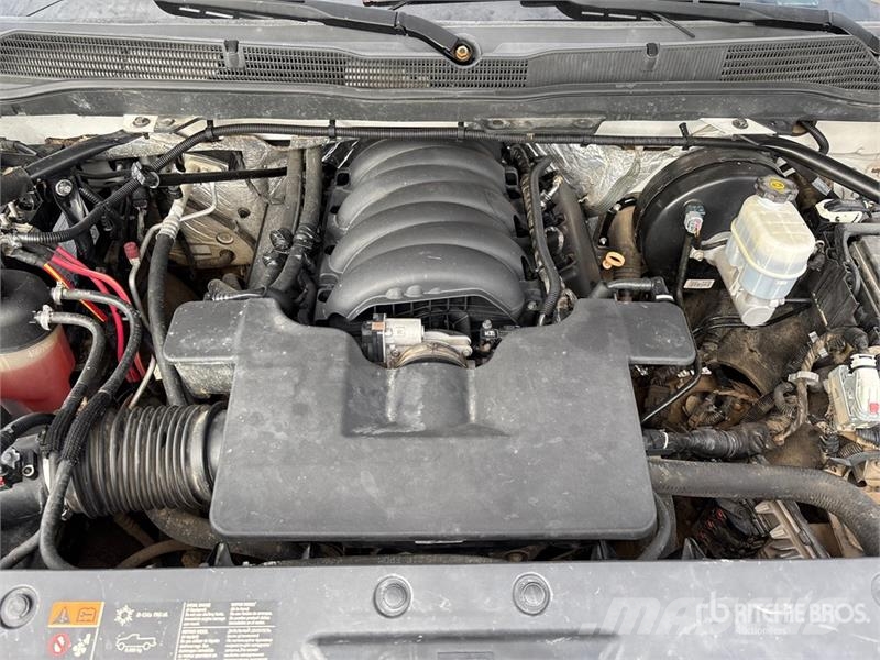 Chevrolet Silverado 1500 4x4 Crew Cab Pickup その他