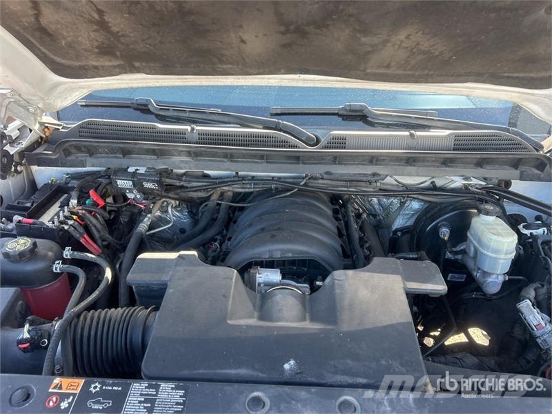Chevrolet Silverado 1500 4x2 Crew Cab Pickup Övriga bilar