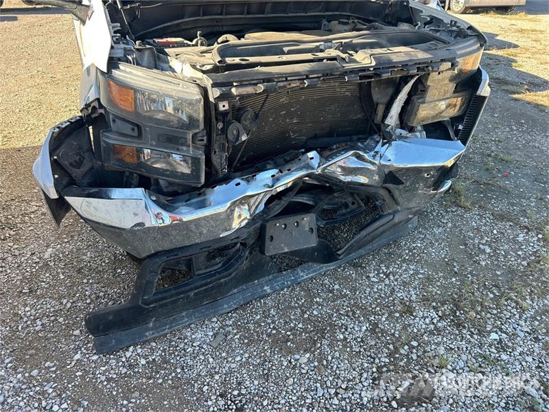 Chevrolet Silverado 1500 Z71 4x4 Crew Cab Pickup Ostalo