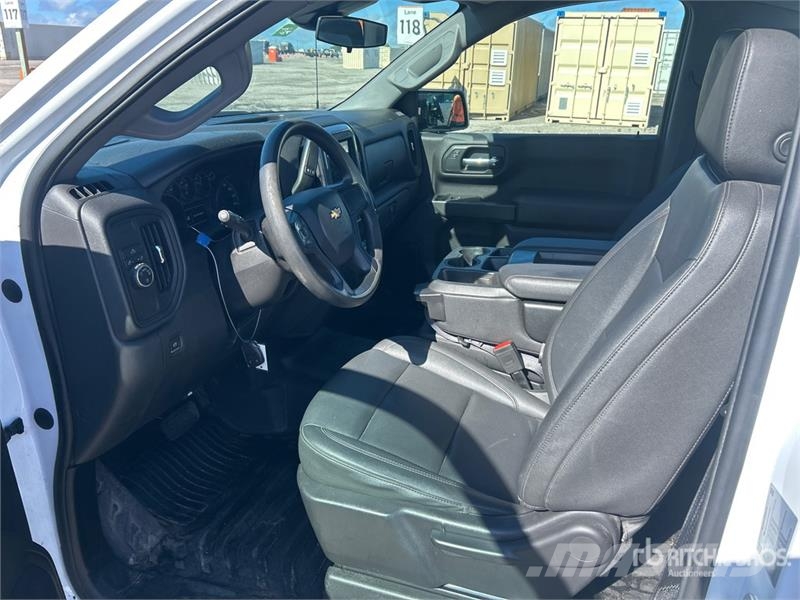 Chevrolet Silverado 1500 4x2 Pickup Muu