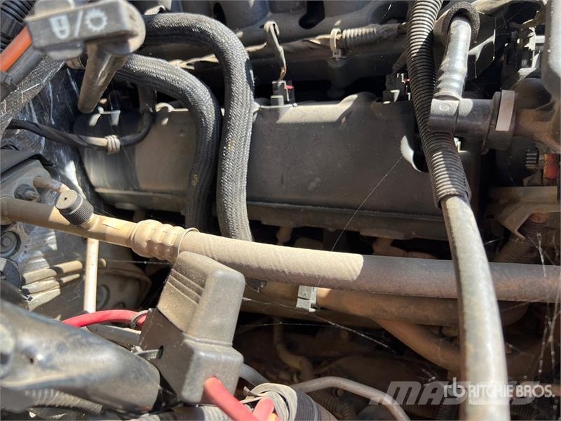 Chevrolet Silverado 1500 4x4 Crew Cab Pickup Drugi