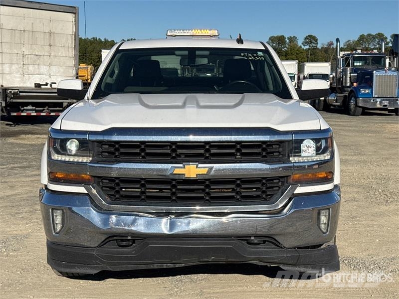 Chevrolet Silverado 1500 LD 4x4 Dual Cab Pickup Ostalo