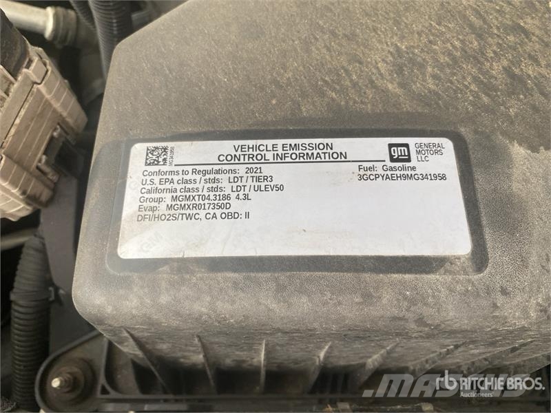 Chevrolet Silverado 1500 4x4 Crew Cab Pickup Otros