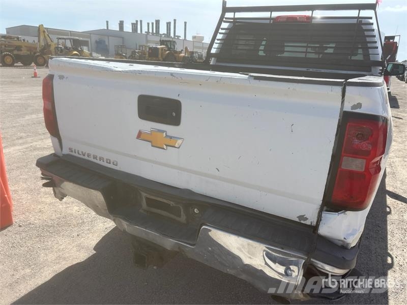 Chevrolet Silverado 2500 HD 4x4 Crew Cab Pickup Other