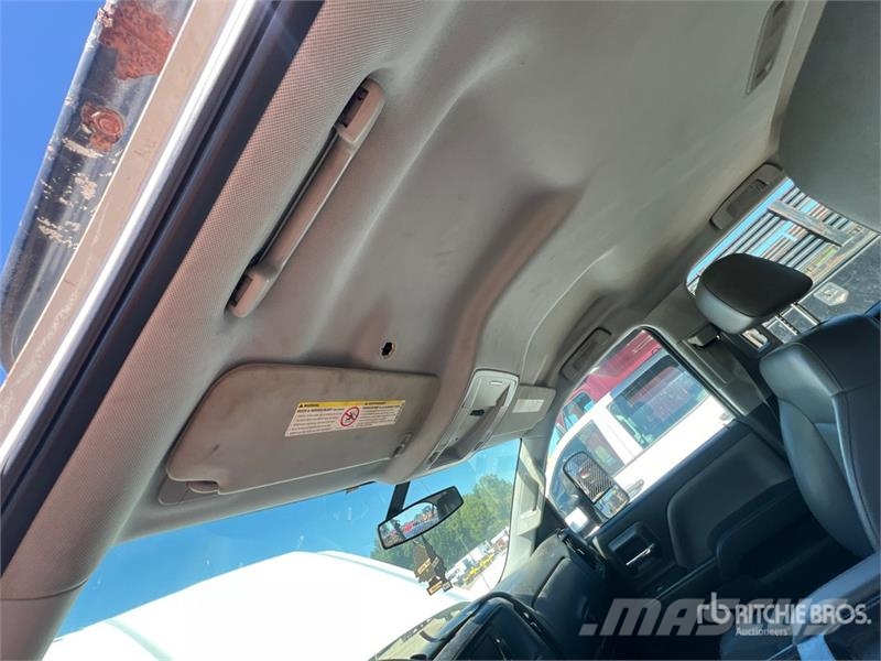Chevrolet Silverado 2500HD 4x2 Crew Cab Pickup Andre