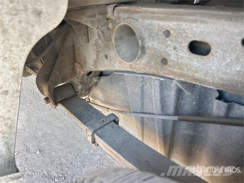 Chevrolet Silverado 2500 HD 4x2 Crew Cab Pickup 其他